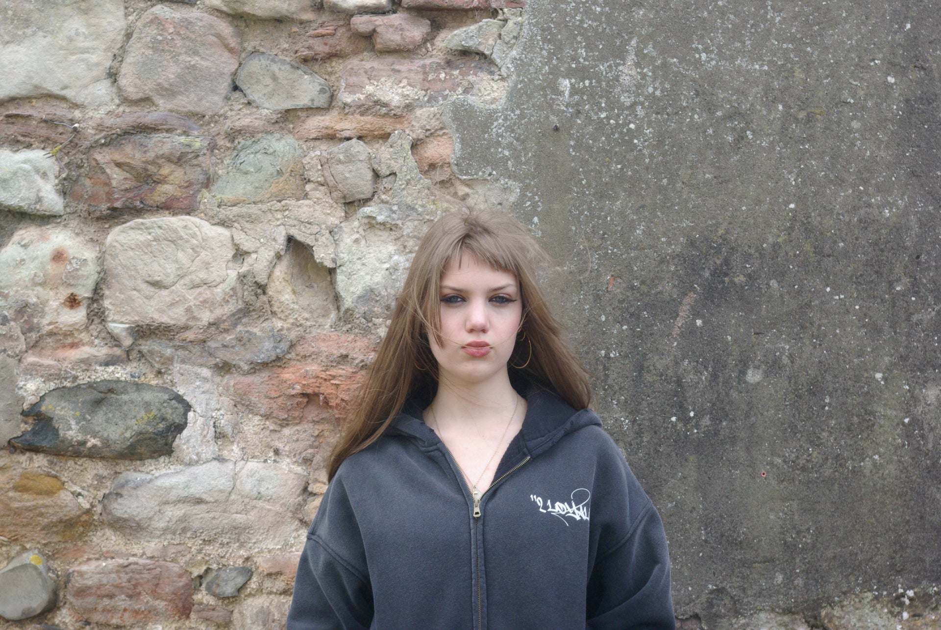 BLACK ZIPUP